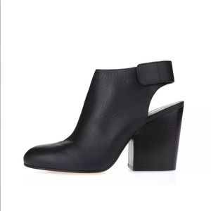 VINCE - Ingrid Leather Slingback Bootie